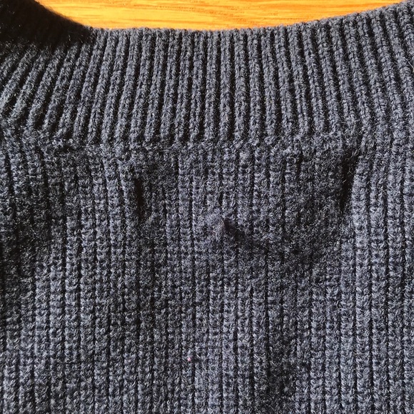 Men’s Banana Republic Navy Sweater - Picture 4 of 4